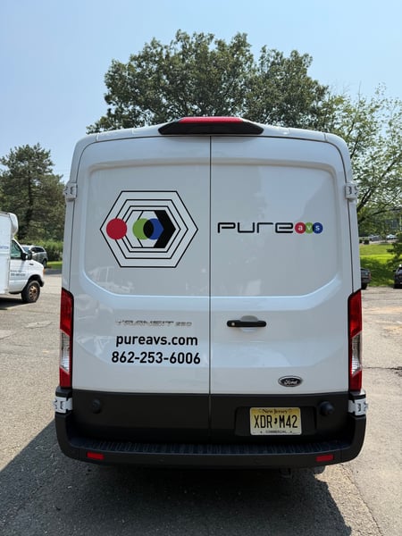 Vehicle Graphics Design In Maplewood